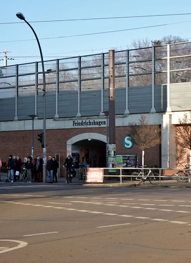 Bahnhof Friedrichshagen verklinkert